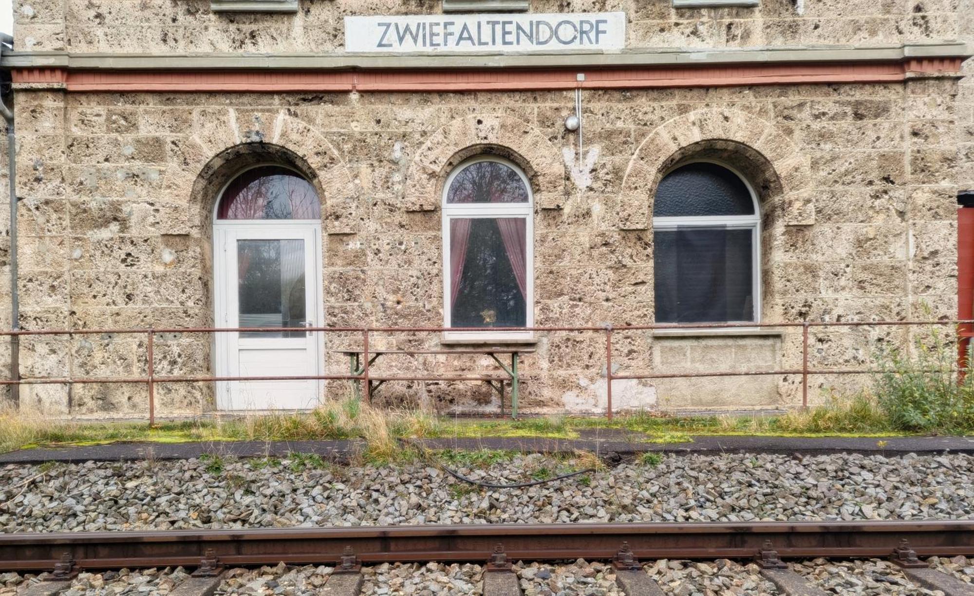 Alte Bahnhofshallen ريدلينغن المظهر الخارجي الصورة